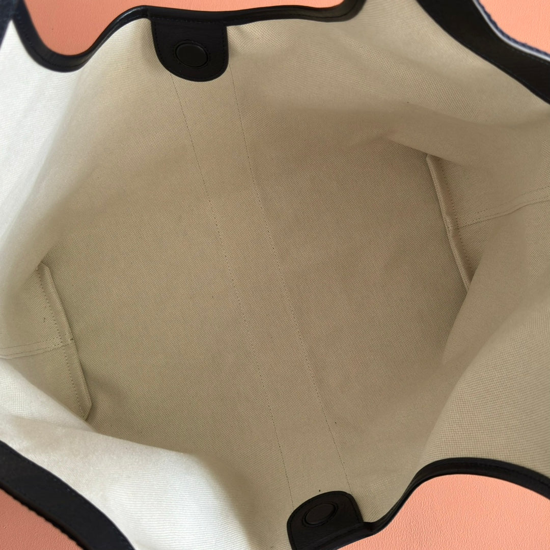 GUCCI GIGLIO LARGE TOTE BAG 60 IN BLUE AND WHITE DENIM