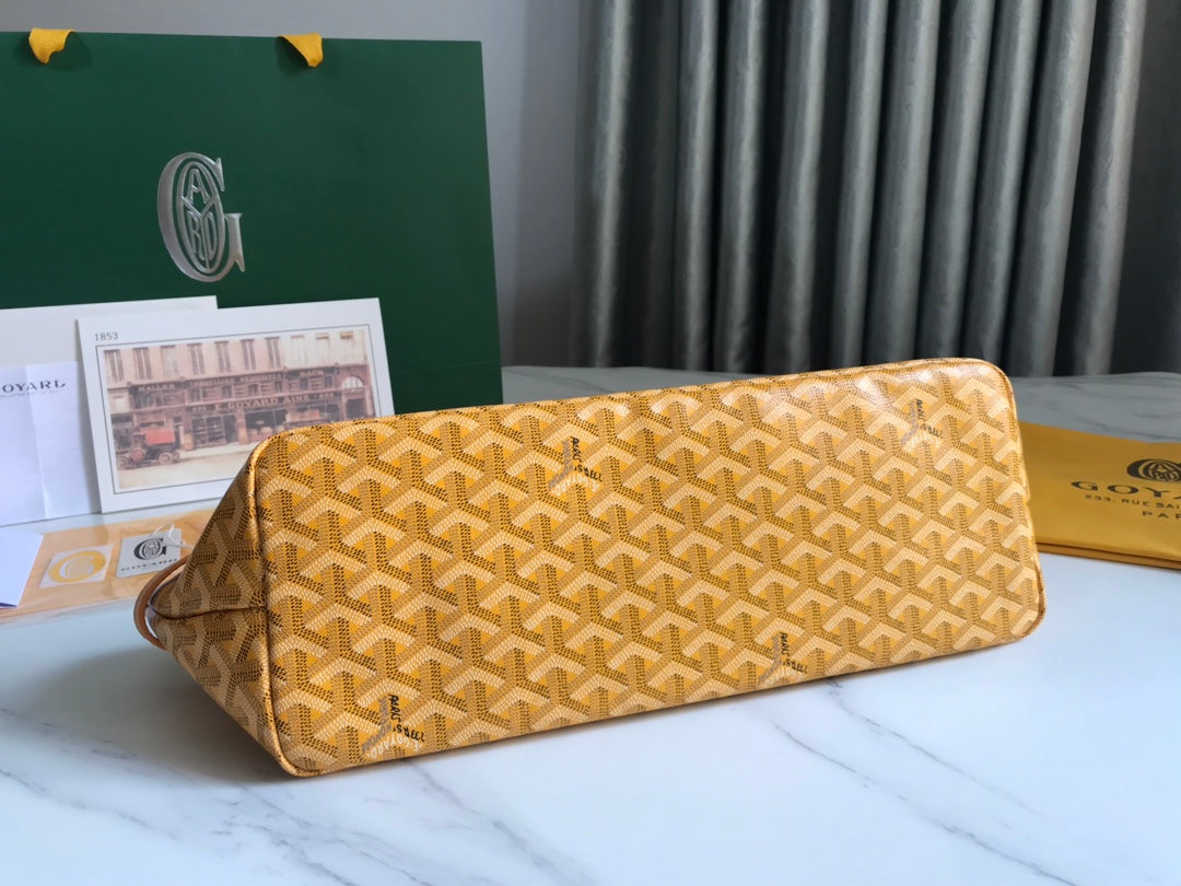 CHIEN GRIS BAG 33 IN YELLOW GOYARDINE CANVAS AND CALFSKIN TRIM