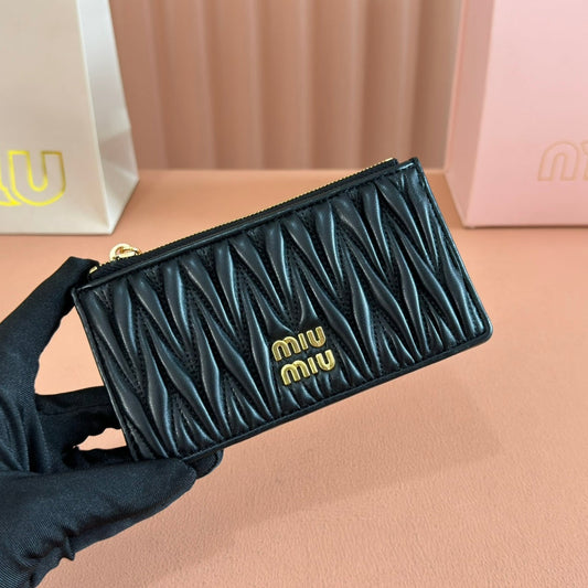 MATELASSÉ LEATHER ENVELOPE WALLET BLACK