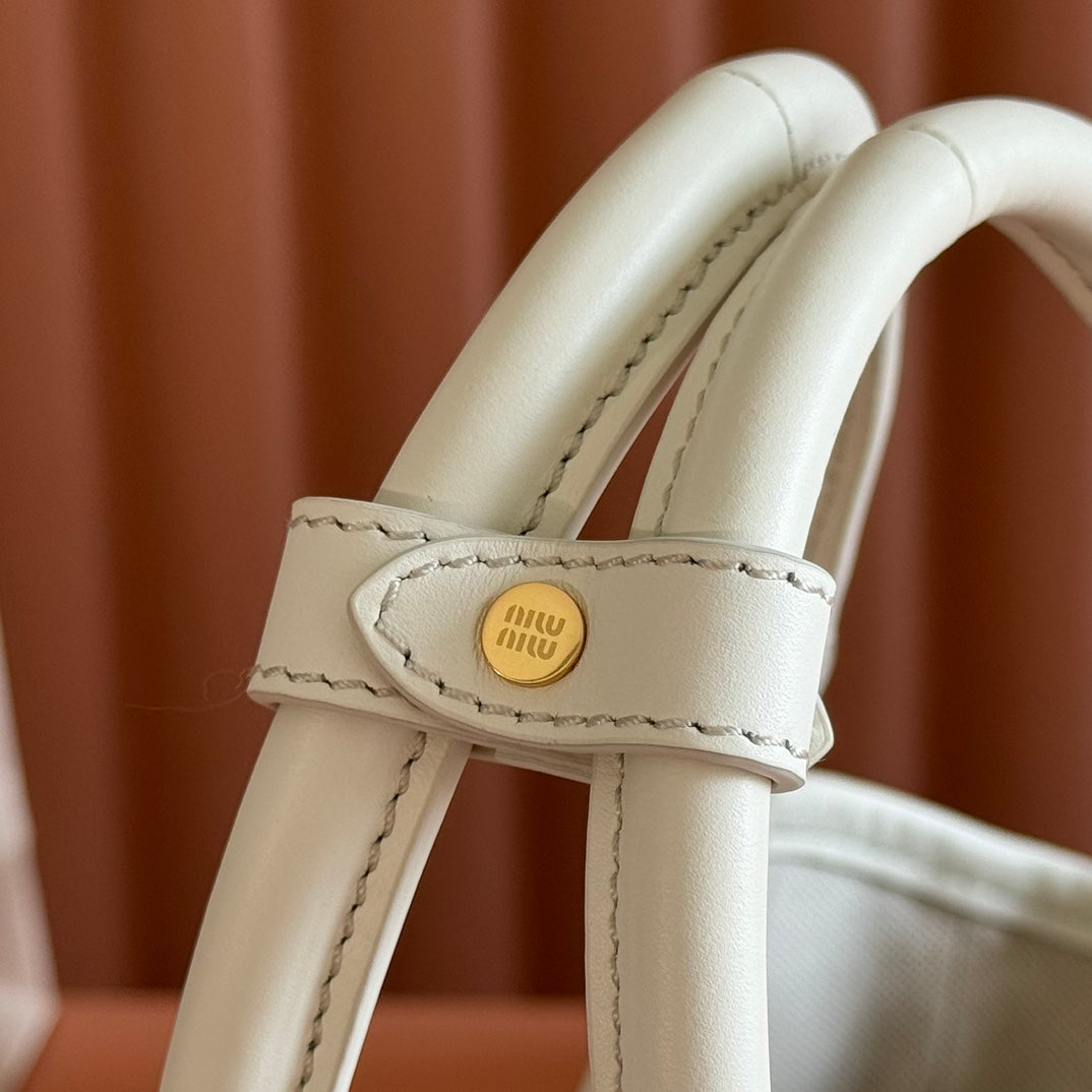MIUMIU 26S IVY BAG 23 IN WHITE CALFSKIN GOLD HARDWARE