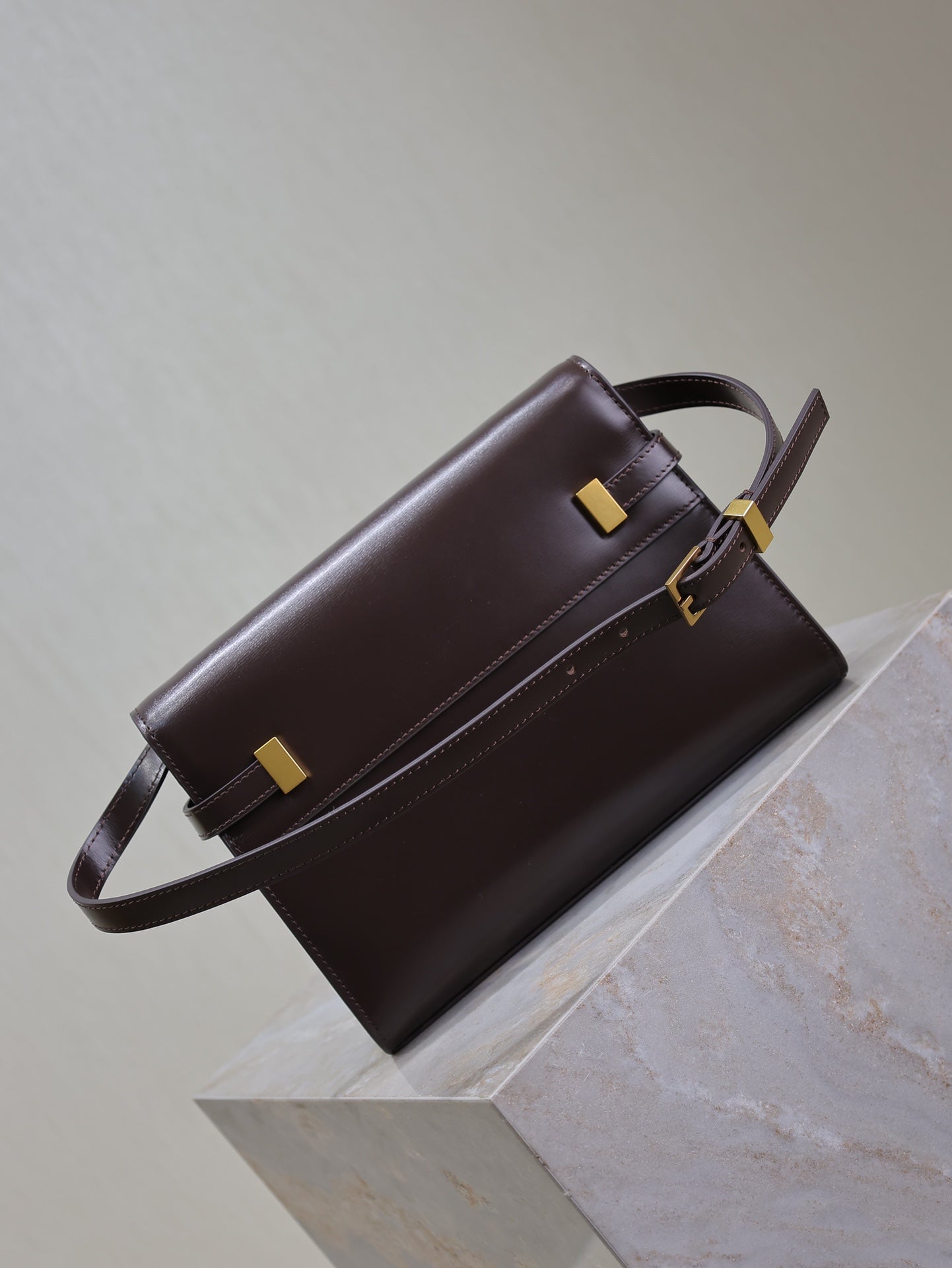 YSL 25S MANHATTAN SMALL 24 IN ROUGE CABERNET CALFSKIN GOLD HARDWARE